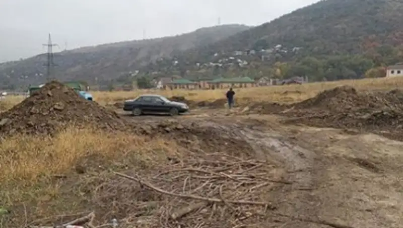 Природоохранная прокуратура заинтересовалась снятием чернозема в горах близ Алматы