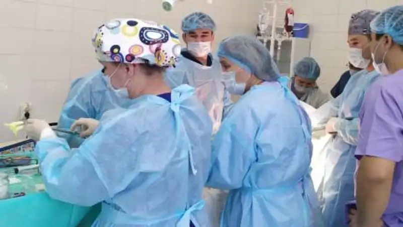 Врачей частных клиник могут привлечь к противоэпидемическим мероприятиям в Алматы