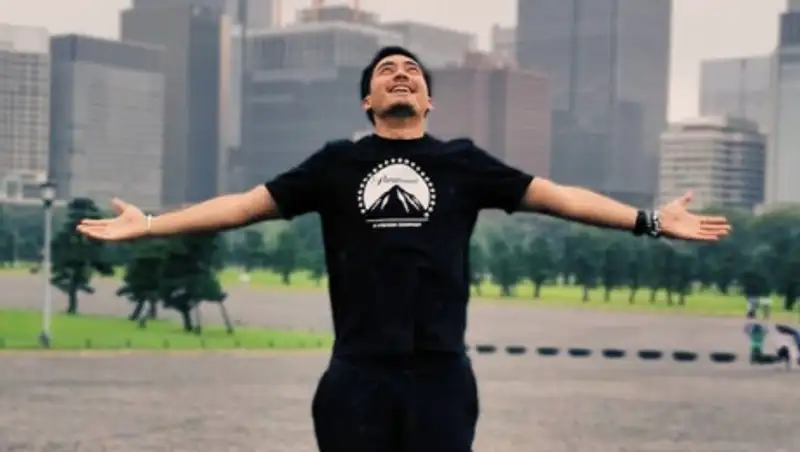 Чем удивила Япония казахстанского актера