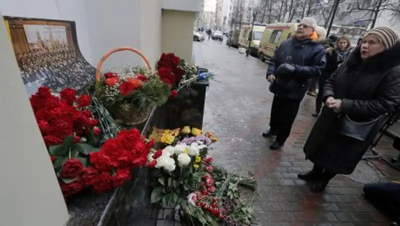 В России общенациональный траур по погибшим в авиакатастрофе Ту-154