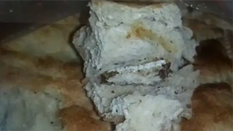 Житель Алматы обнаружил в купленном хлебе сигаретный окурок