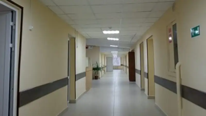 Перевозил в Нур-Султан: таксиста положили в больницу с подозрением на коронавирус