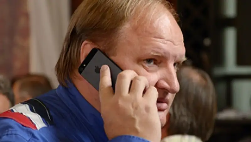 Промоутер рассказал о помешавших Владимиру Кличко перчатках