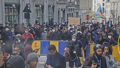 Антиваксеры, стычка, полиция , фото - Новости Zakon.kz от 05.12.2021 22:56