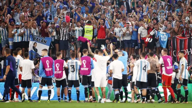 Аргентина обеспечила себе место в четвертьфинале, фото - Новости Zakon.kz от 04.12.2022 03:20