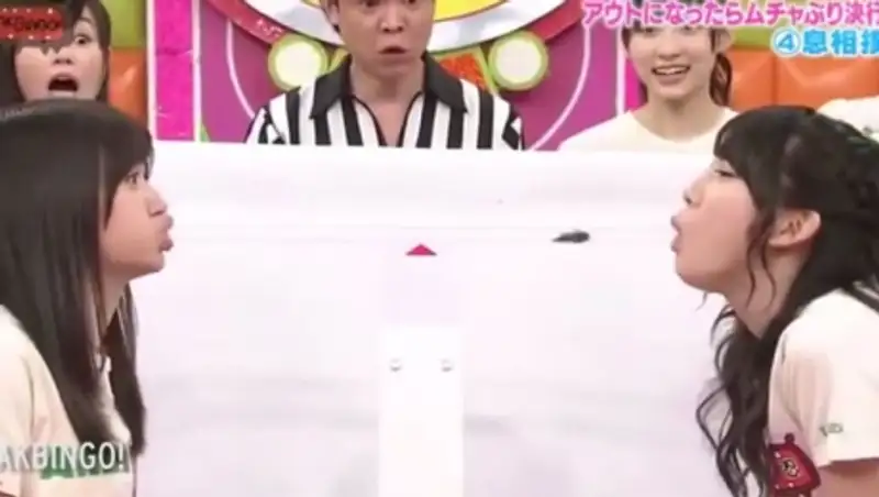 Интернет-пользователей шокировал японский конкурс по глотанию тараканов