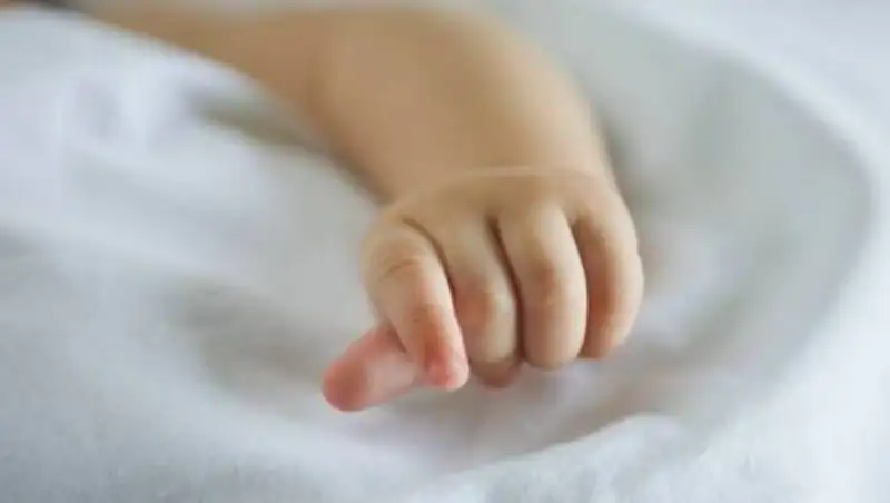 В Алматы выросло число зараженных коронавирусом детей до года