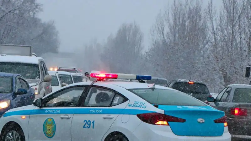 Восемь человек погибли в ДТП в Кызылординской области