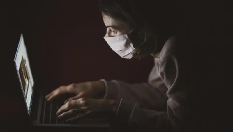 В Узбекистане ввели обязательную самоизоляцию