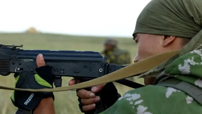 Молодым солдатам впервые устроили боевые стрельбы 