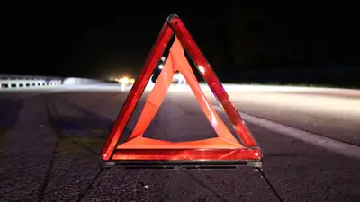 Пассажир Mercedes Benz скончался в аварии в Туркестанской области, фото - Новости Zakon.kz от 07.02.2023 19:00