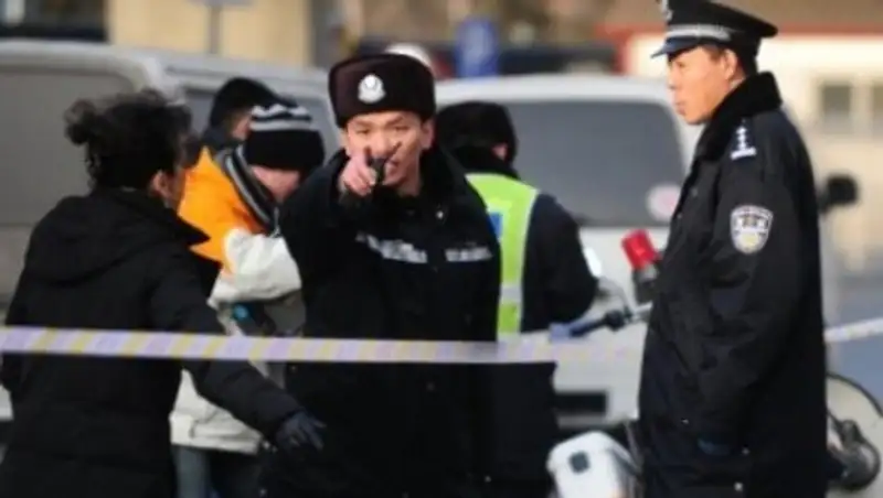 В Китае на школьников напал мужчина с канцелярским ножом