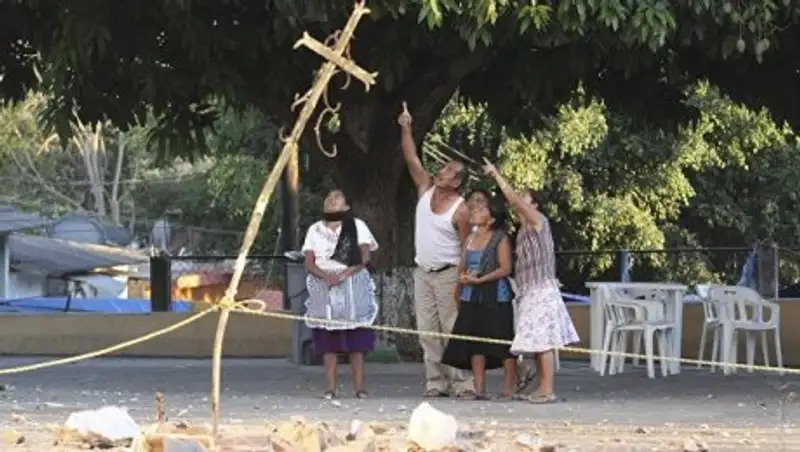 В Мексике объявили трехдневный траур после землетрясения