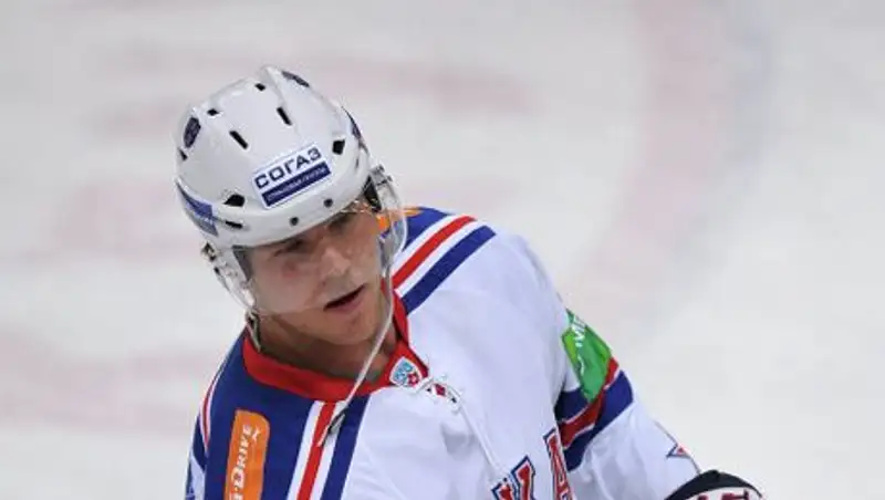 Защитник сборной Казахстана Даллмэн вернулся в хоккейный клуб "Барыс"