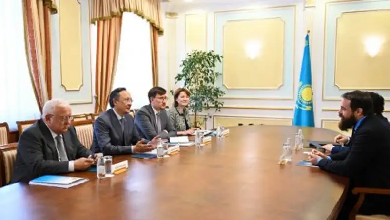 Депутат итальянского парламента – Мы в Казахстане не для того, чтобы учить