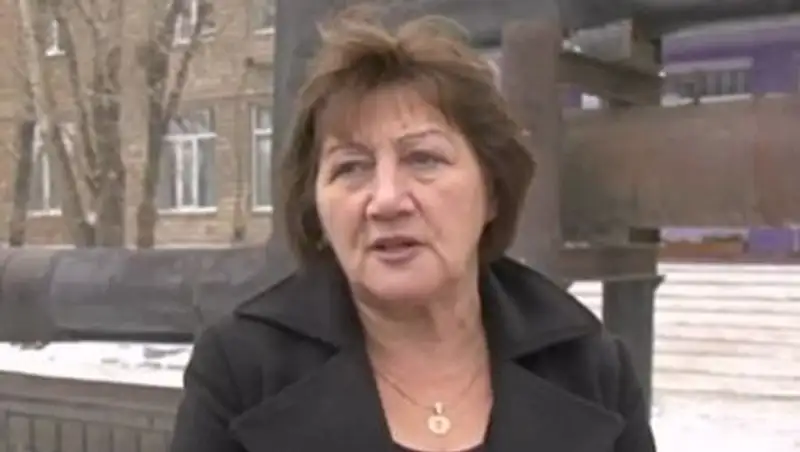 Жители Караганды рассказывают, что собаки терзали окровавленное тело младенца