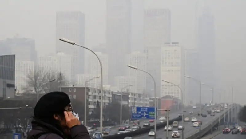 Штрафы водителям за езду во время смога в Пекине превысят $1,6 млн