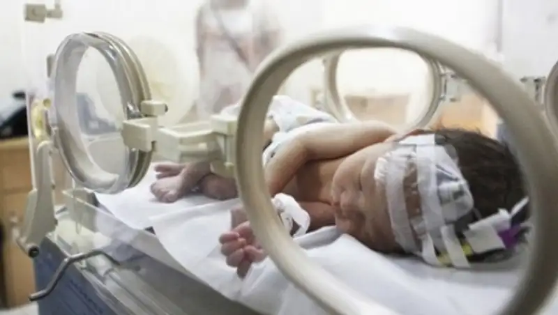 В Небраске женщина с мертвым мозгом родила здорового ребенка