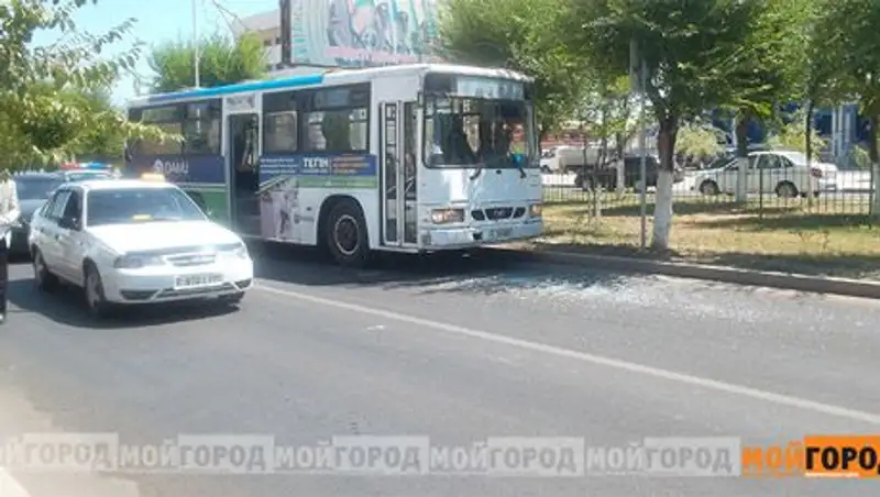 В Атырау водители автобусов садятся за руль пьяными, дерутся с пассажирами и гоняют