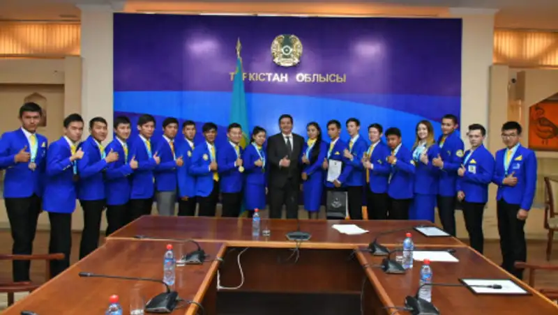 Победителей чемпионата "Worldskills kazakhstan-2019" наградили в Туркестанской области