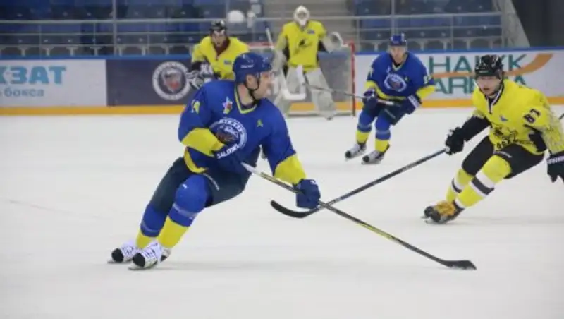 Алматинцы уступили в двух матчах плей-офф Чемпионата РК по хоккею