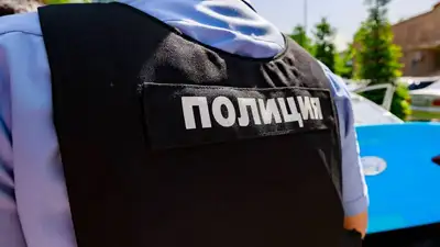 Досаеву пожаловались на "сидячих" полицейских в парках Алматы, фото - Новости Zakon.kz от 29.08.2023 13:05