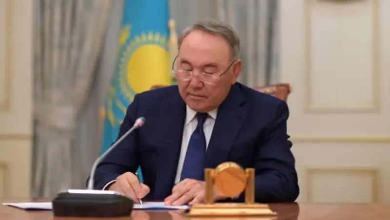 Казахстанцы благодарят Назарбаева