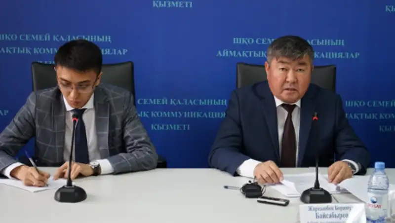 О социально-экономическом развитии Абайского района рассказал Жаркынбек Байсабыров