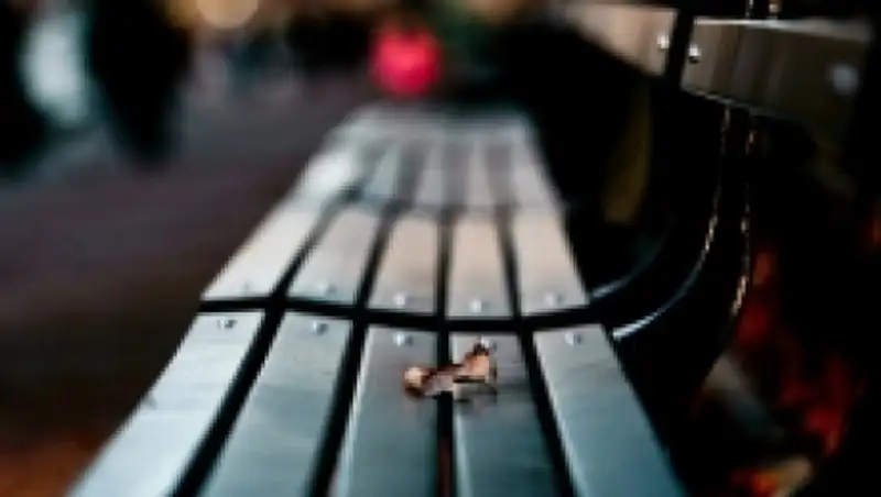 В Усть-Каменогорске появятся новые "антивандальные" лавочки