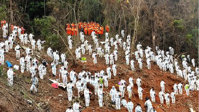 В Китае почтили память жертв авиакатастрофы