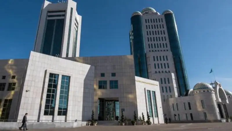 Прямая трансляция пленарного заседания в Мажилисе Парламента РК