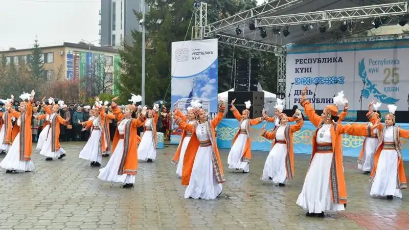 танцовщицы, фото - Новости Zakon.kz от 25.10.2023 17:08