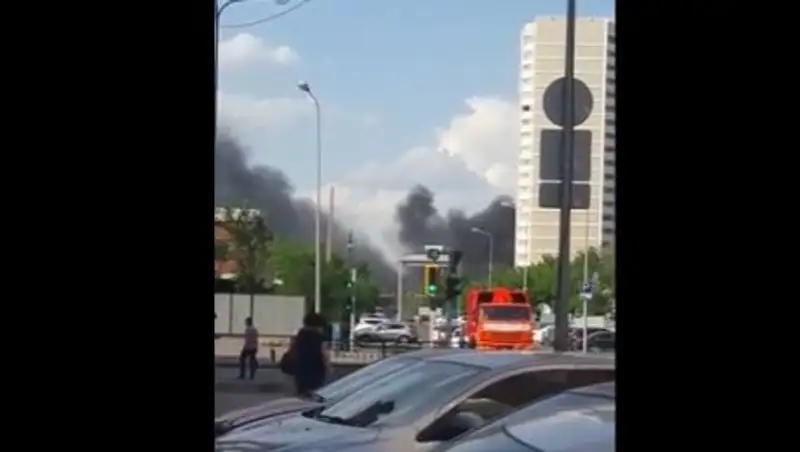 В Астане горело строящееся здание
