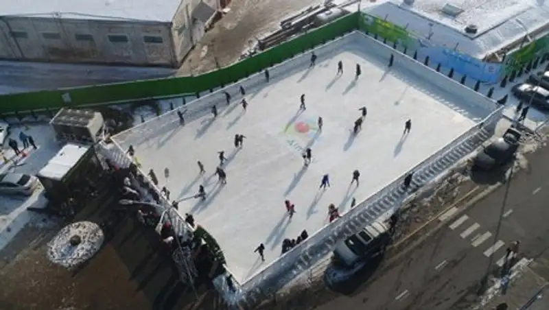 Еще один бесплатный каток открылся в Алматы