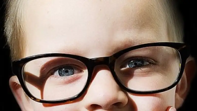 Можно ли делать лазерную коррекцию детям