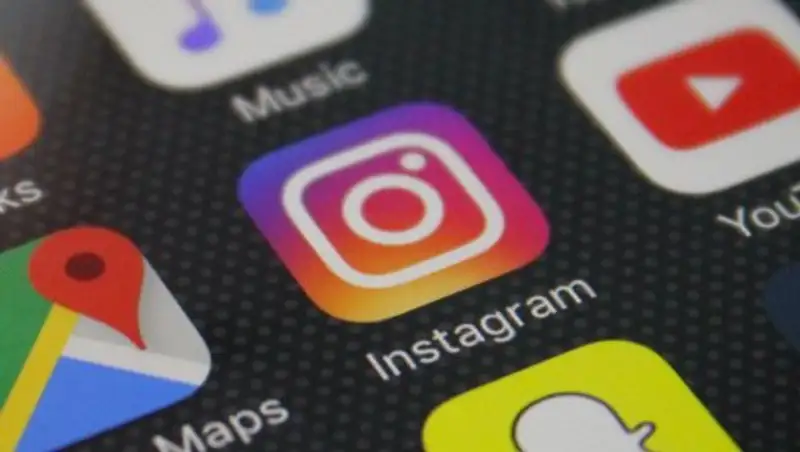 Instagram тестирует видеотрансляции "на двоих"