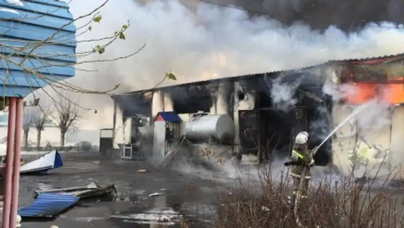 Крупный пожар в Павлодарской области: горел сырный цех