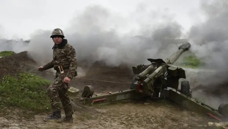 Армения и Азербайджан вновь обвинили друг друга в обстрелах