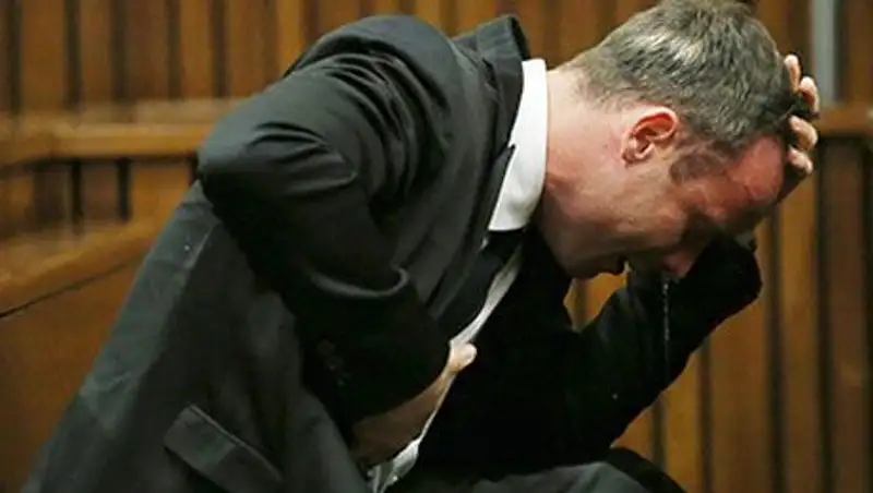 Суд отложил слушания по делу Писториуса из-за рыданий атлета