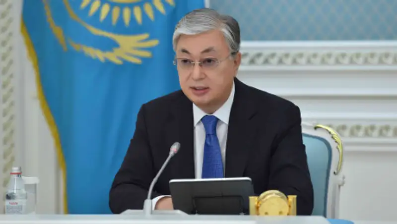 Президент внес изменения в указ о встречах руководства с населением