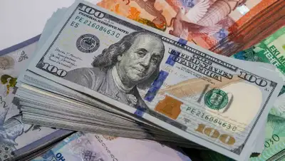 курсы валют, фото - Новости Zakon.kz от 05.08.2022 09:35