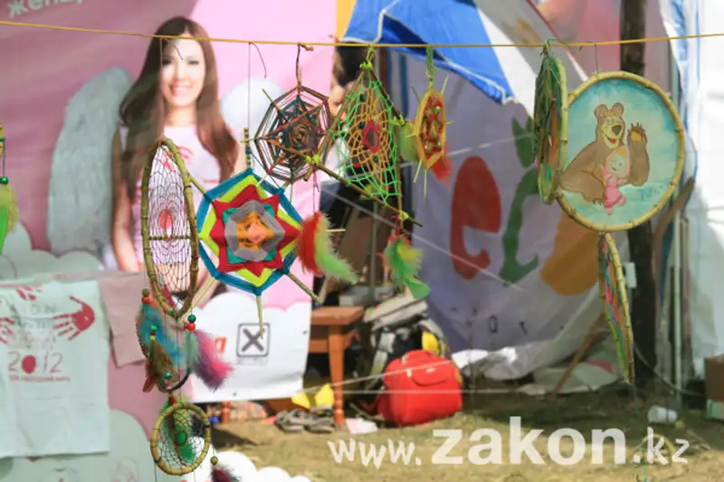 В Алматы прошел третий эко-этнофестиваль FourЭ (фото), фото - Новости Zakon.kz от 20.08.2012 20:53