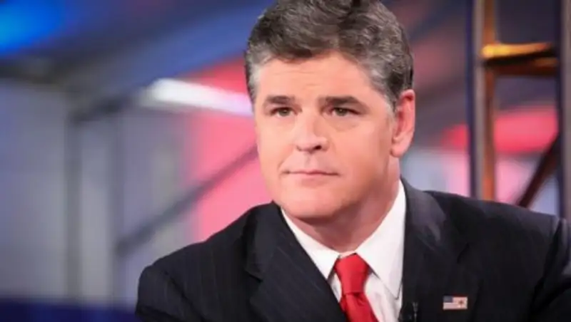 СМИ: еще одного телеведущего Fox News обвиняют в домогательстве