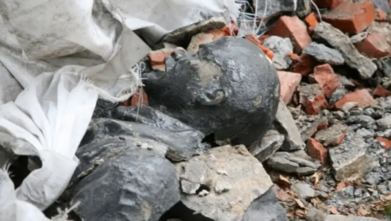 В Одессе сносят последний памятник Ленину