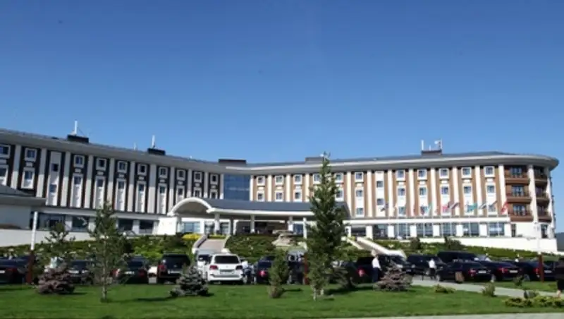 Более 40 стран и объединений готовы сотрудничать с ЕАЭС - Д.Медведев