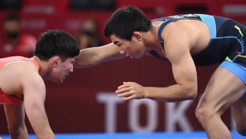 Казахстанский борец-вольник прошел в четвертьфинал ОИ-2020