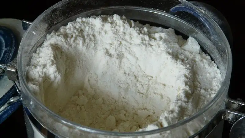 Цены на муку выросли на 36,6% за год в Казахстане