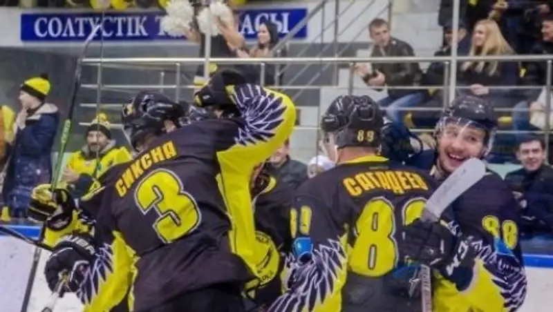 «Сарыарка» всухую обыграла «Металлург» в матче ВХЛ