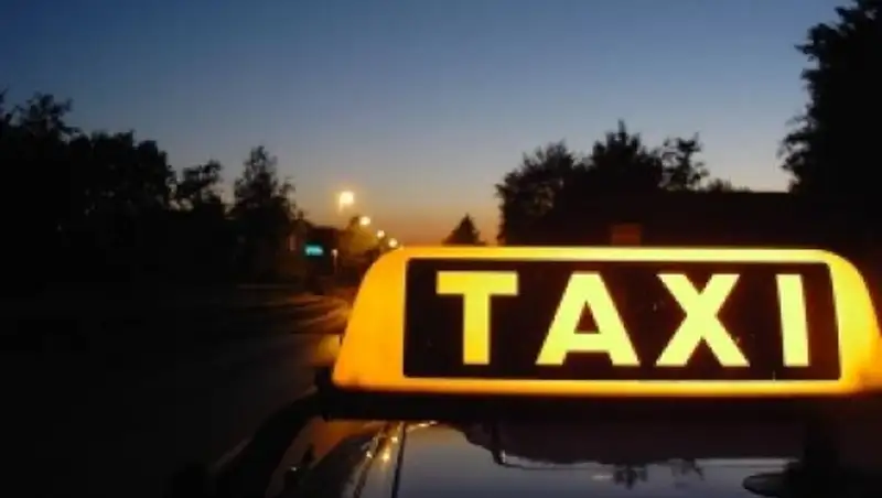 Полицейские Семея штрафуют назойливых таксистов и попрошаек