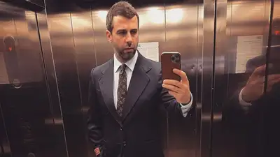 Иван Ургант передача возвращение, фото - Новости Zakon.kz от 21.02.2023 09:21